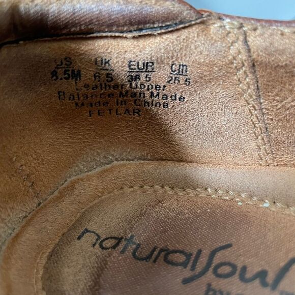 Natural Sile Brown Leather Slip On Loafers Size 8.5 EUC - Picture 7 of 7